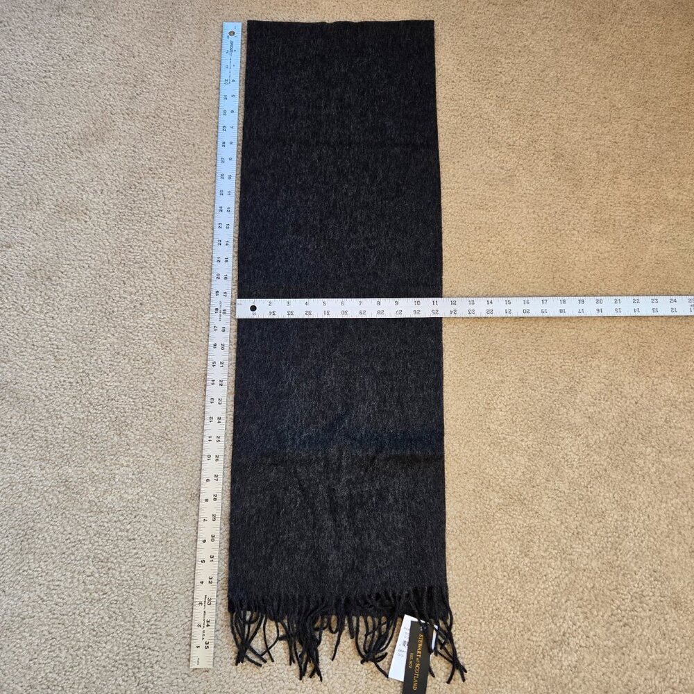 NWT 100% Merino Wool Scarf Stewart of Scotland Grey - Picture 3 of 3